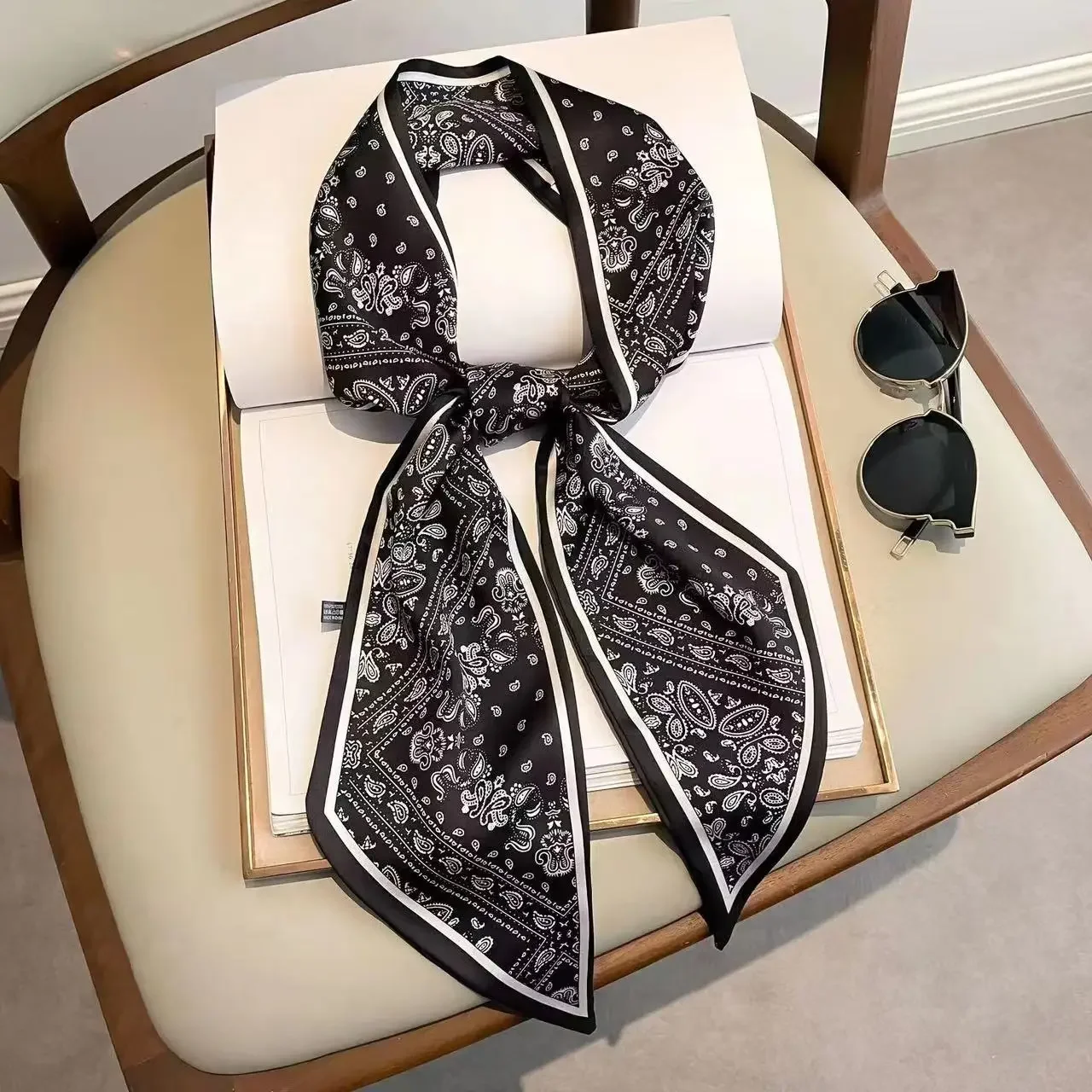 Luxury Bags Made - Écharpe fine imprimée à carreaux, bandeau