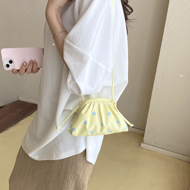 Sacs à main et pochettes de lu - Shoulder Bag Slouchy avis et prix