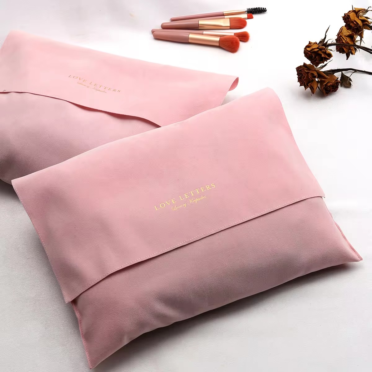 Sacs d'enveloppe de velours de - Luxury Bags Logo avis et prix